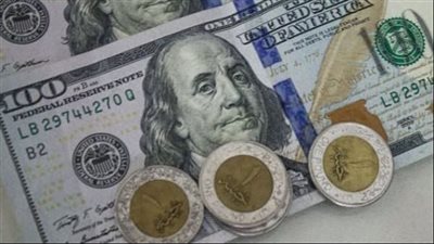 الدولار يواصل الڼزيف فى السوق السوداء