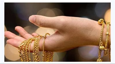 لماذا نهى النبي ﷺ عن ركوب النمار ، وعن لبس الذهب إلا مقطعا ؟