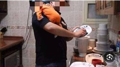 رجل يطلق زوجته بسبب اغنية مسيطرة