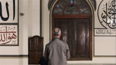 حافظوا على ٱلصلوات وٱلصلاة ٱلوسطى فنفهم أن المقصود