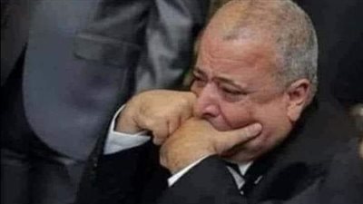 جاء أب كبير في العمر  إلى القاضي  يشكو ابنه  فقال للقاضي