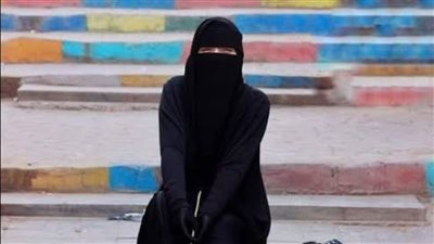 ټوفي زوجها الحبيب بعد زواج أستمر لثلاث سنوات فقط، وأصبحت أرمله وهي لم تتم عامها الثاني والعشرون..