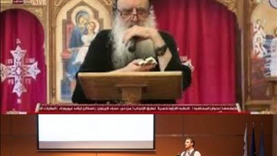 مجموعة من الطلاب المسلمين من جنسيات مختلفة مبتعثين للدراسة في إحدى الدول الأوروبية 