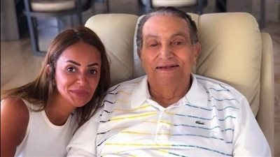 السيدة سوزان مبارك اختفت عن الأنظار تماما منذ يناير 2011، وسط تساؤلات هي فين؟