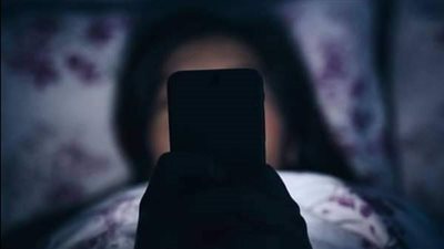 لماذا نهي النبي ﷺ عن السهر في الليل ؟ ومن الذين أجاز لهم النبي بذلك ؟