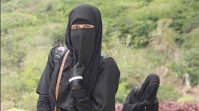 زوجتي لا تصلي ولا تستجيب للنصح ماذا أفعل معها ؟